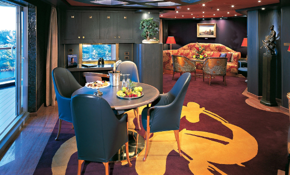 Penthouse Pinnacle Suite - 