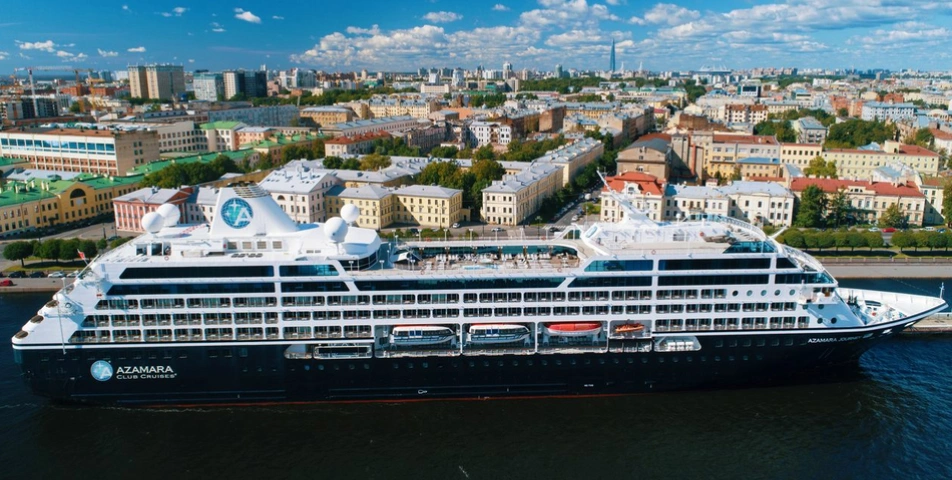 Barco Azamara Journey