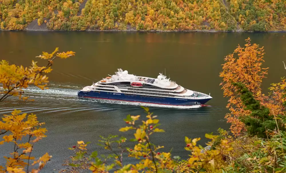 Barco Le Champlain