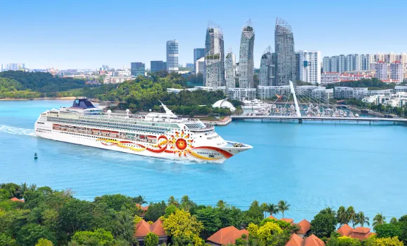 Barco Norwegian Sun